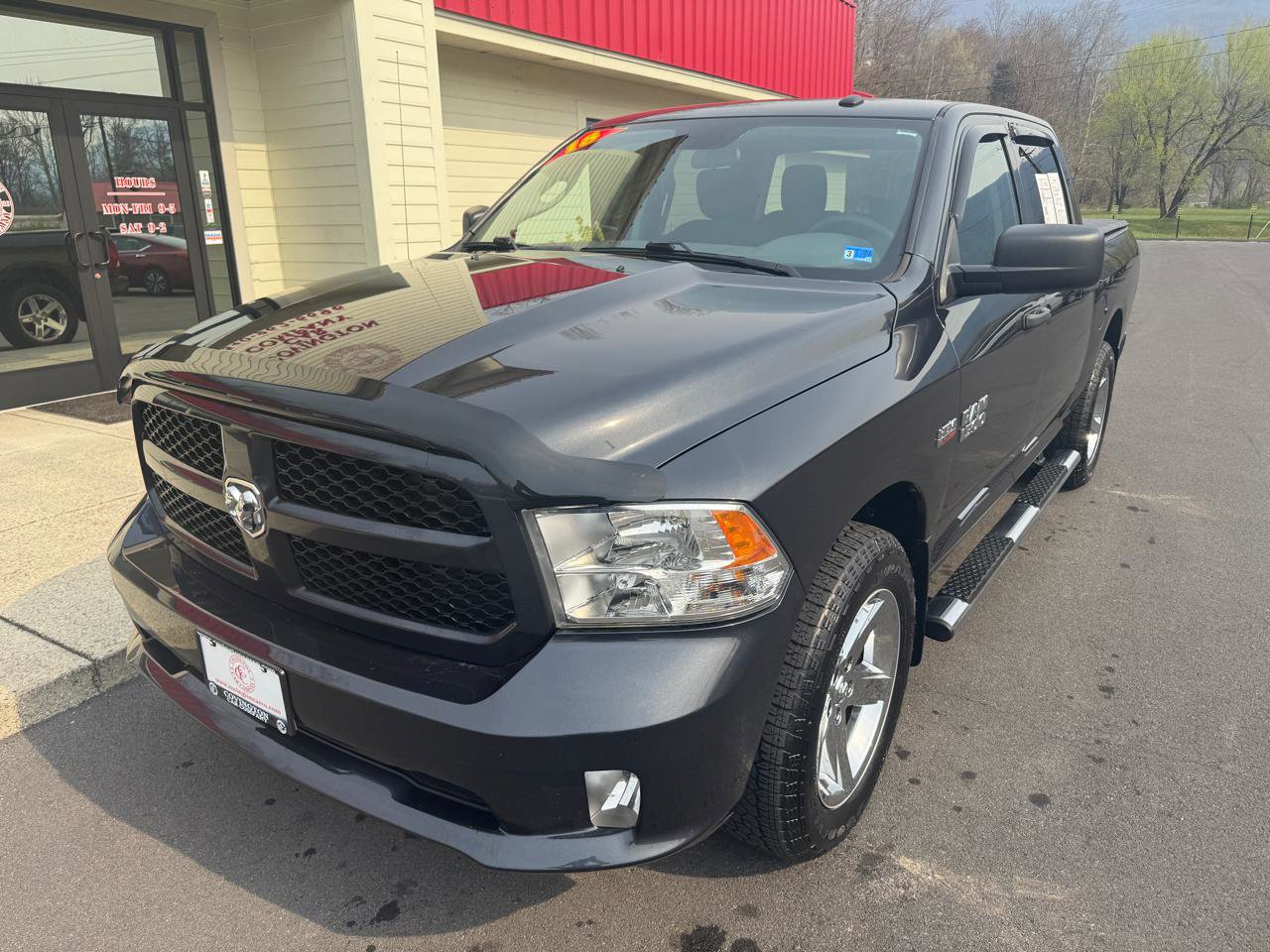 Used 2018 RAM 1500 Express w/ Express Value Package image 2