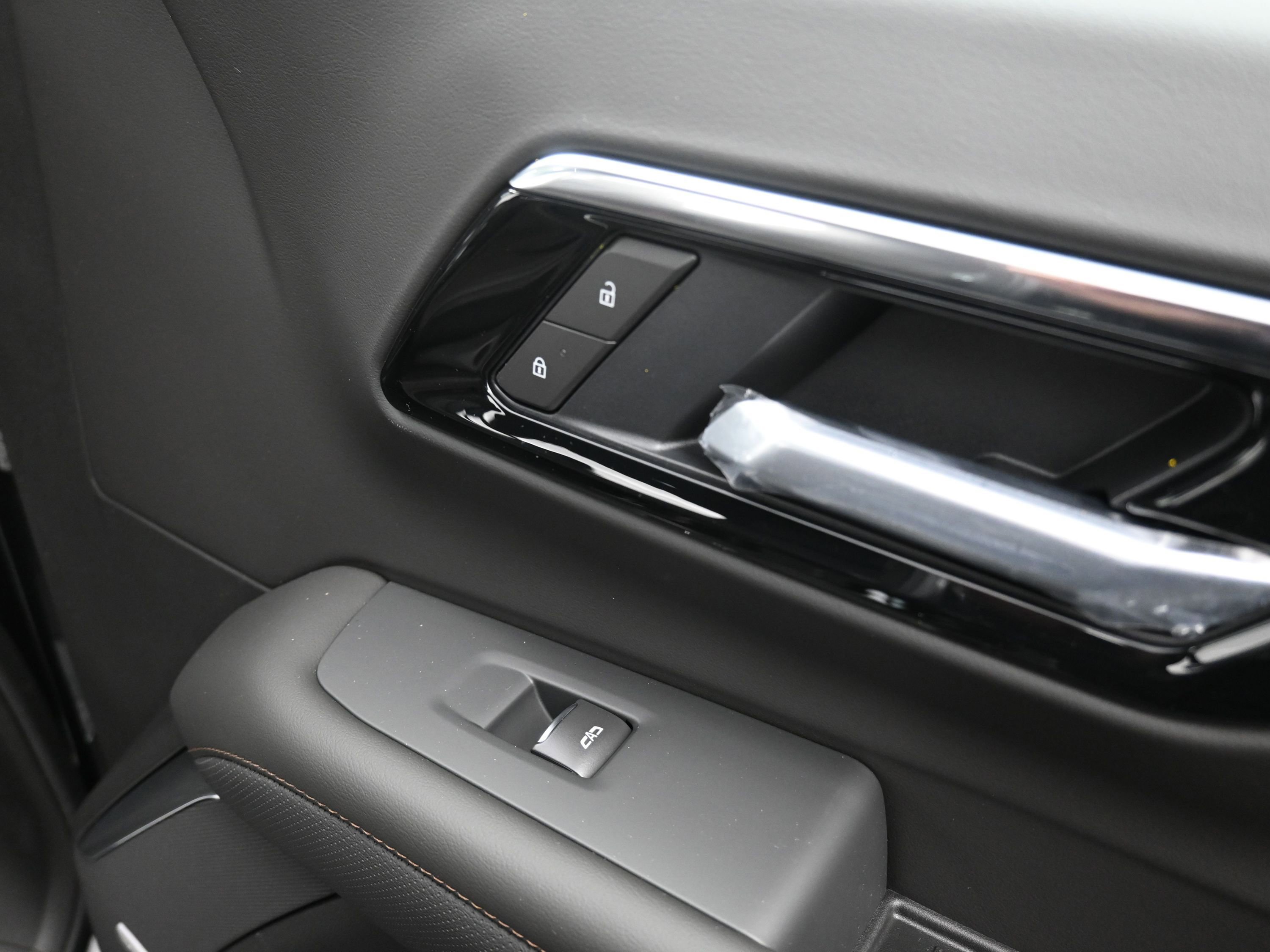 New 2026 Chevrolet Suburban High Country image 40