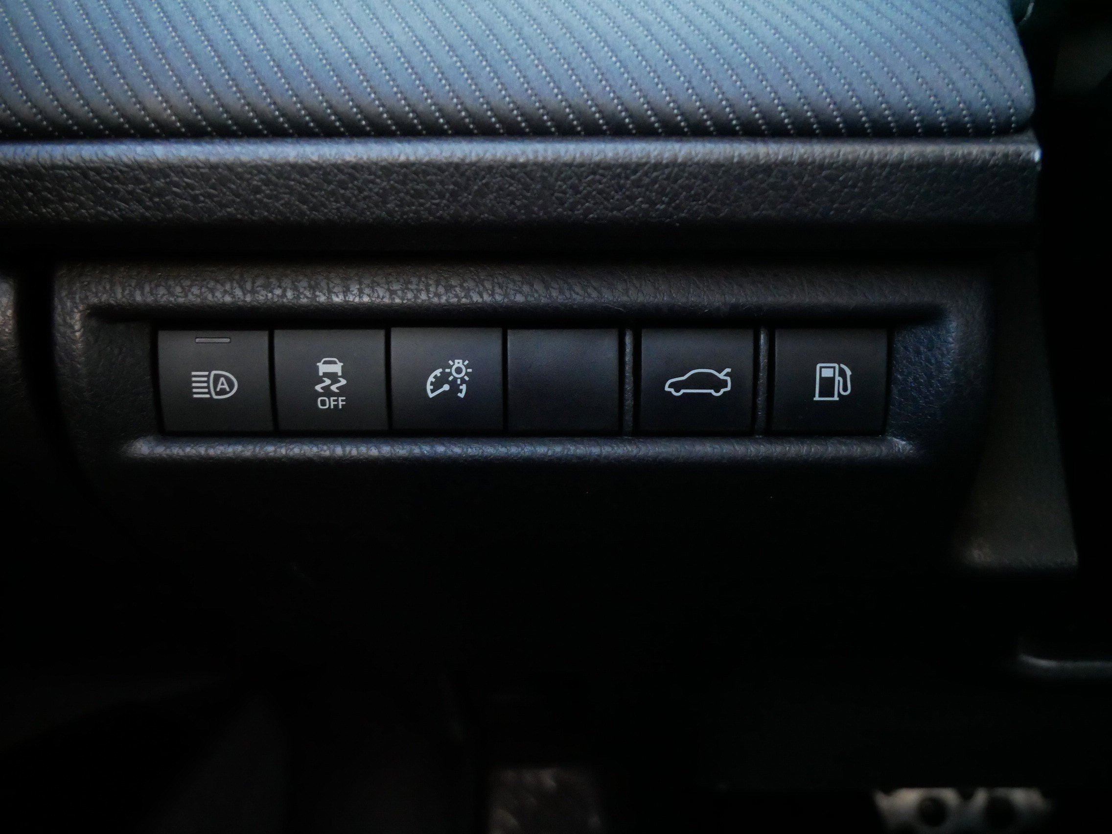 Certified 2025 Toyota Camry SE w/ Convenience Package image 27