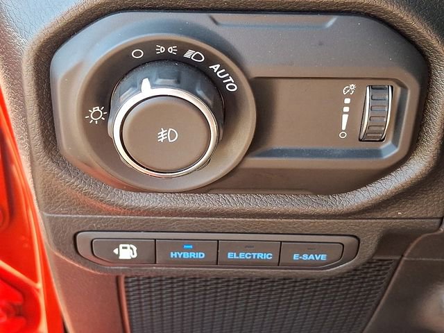 Used 2024 Jeep Wrangler Unlimited image 20