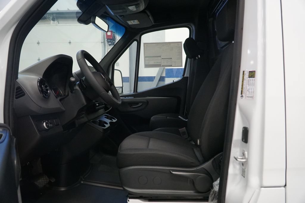 New 2026 Mercedes-Benz Sprinter 2500 image 14