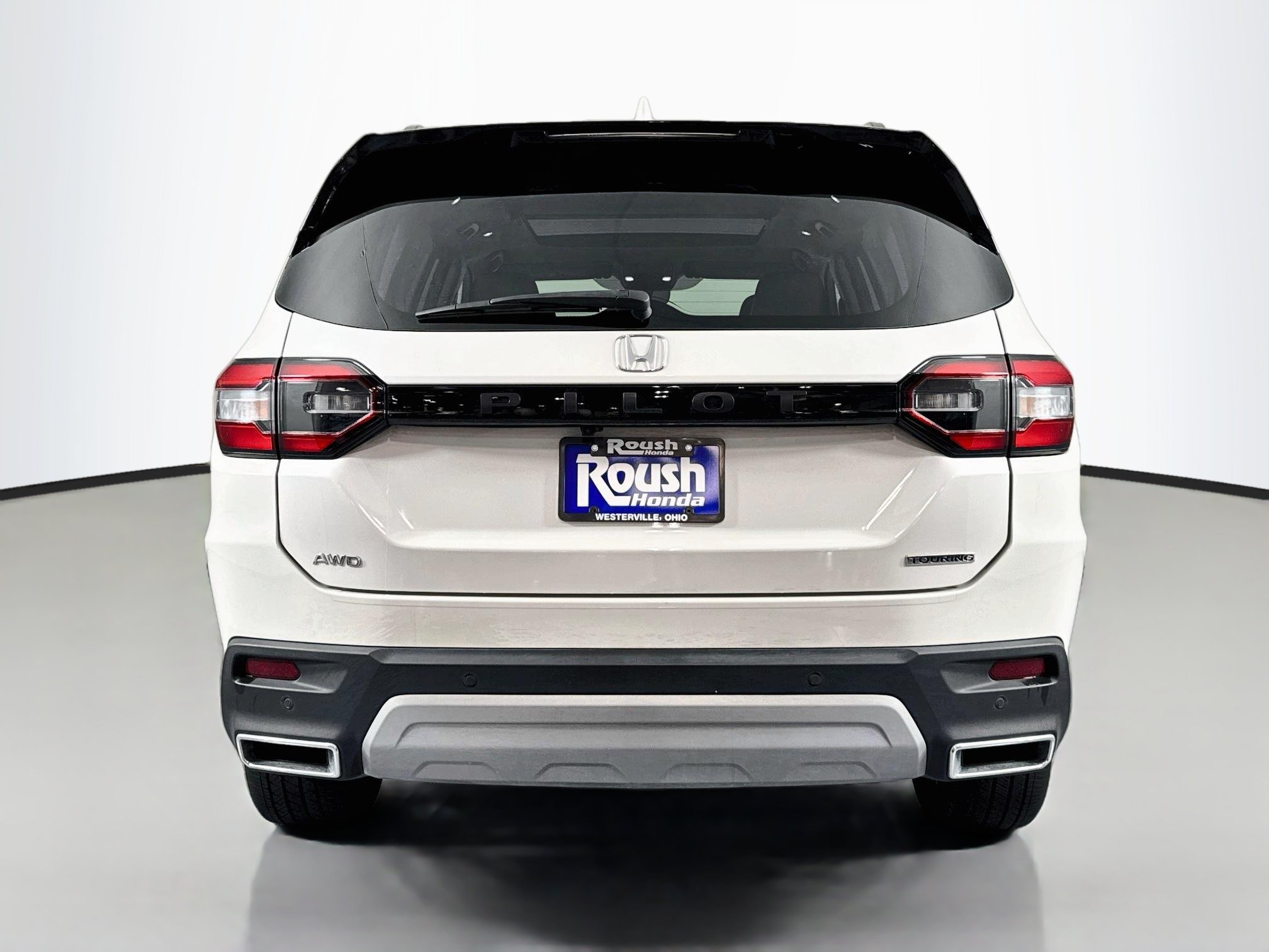 Certified 2024 Honda Pilot Touring image 6