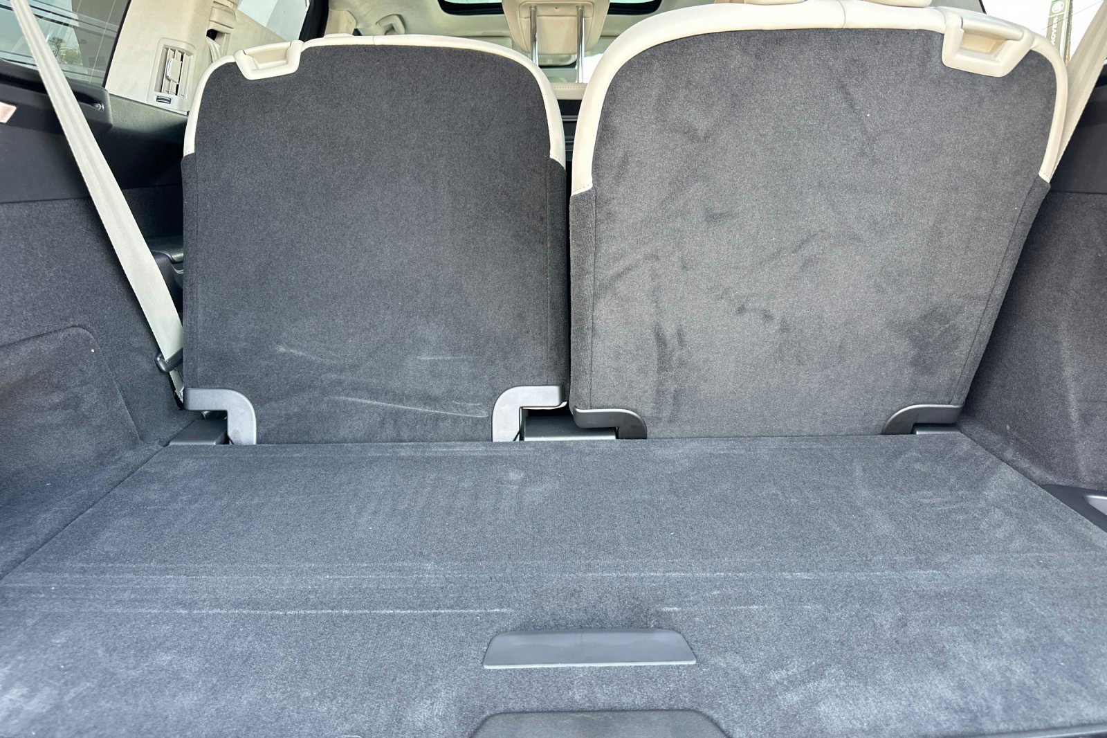 New 2026 Volvo XC90 T8 Ultra w/ Lounge Package image 17