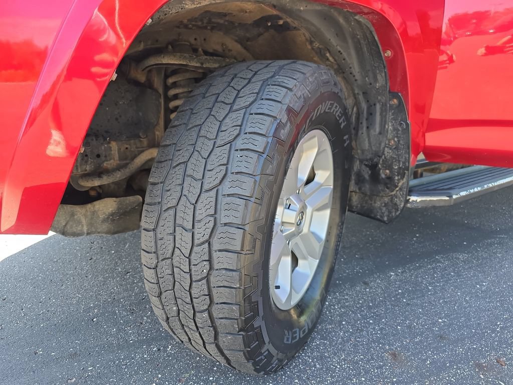 Certified 2019 Toyota 4Runner SR5 Premium AWD/4WD image 35