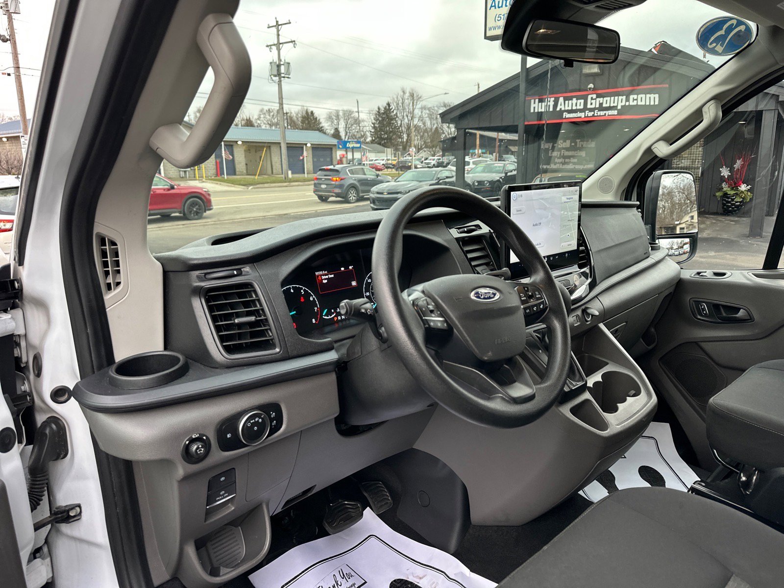 Used 2023 Ford Transit 350 XLT image 18