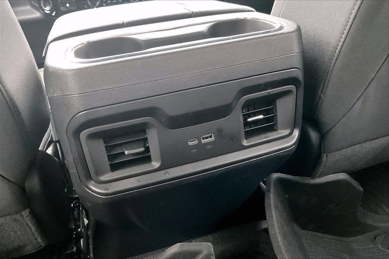 Used 2025 Chevrolet Silverado 1500 LT Trail Boss w/ Convenience Package II AWD/4WD image 17