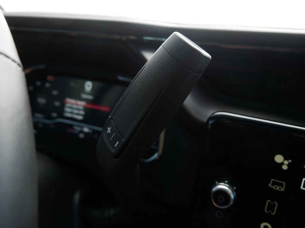 Used 2025 GMC Sierra 2500 AT4X AWD/4WD image 24