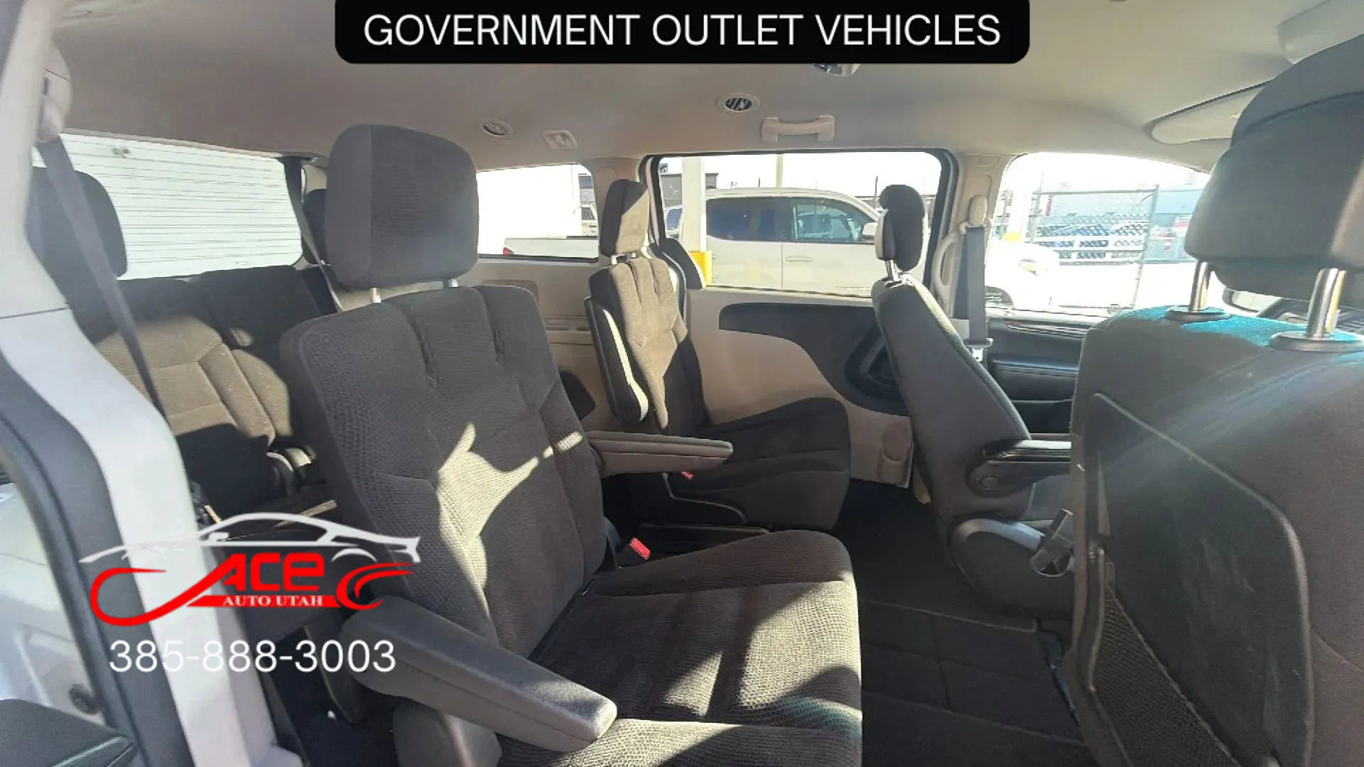 Used 2017 Dodge Grand Caravan SE w/ UConnect Hands-Free Group image 9