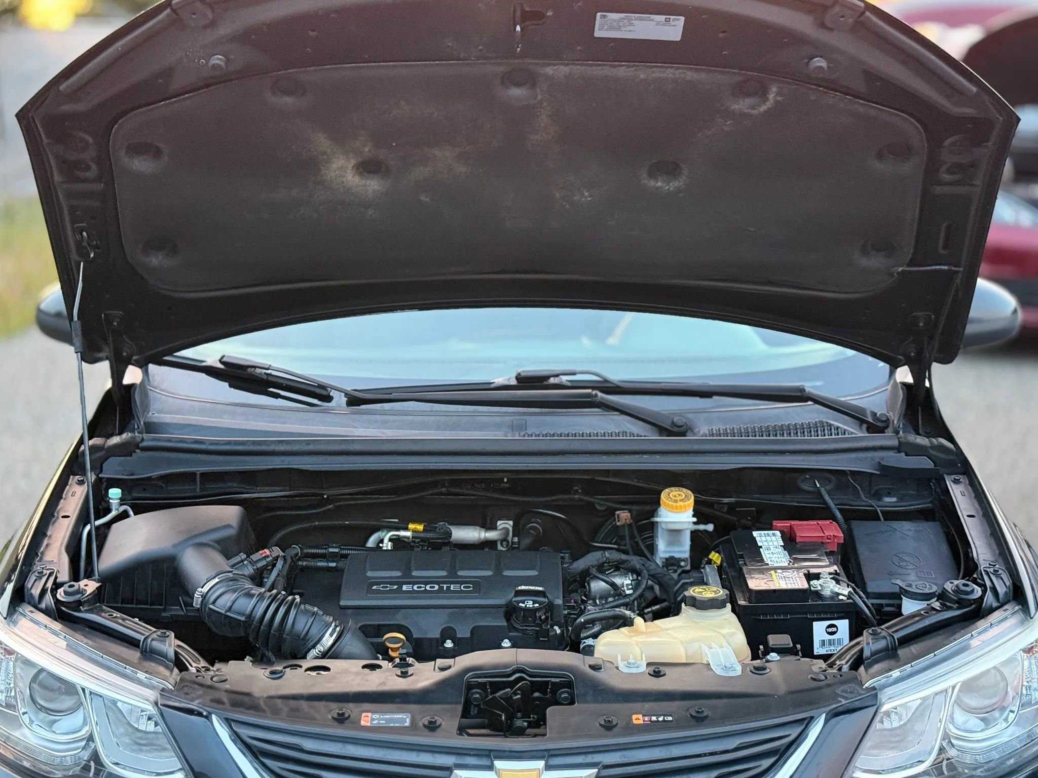 Used 2020 Chevrolet Sonic LT FWD image 28