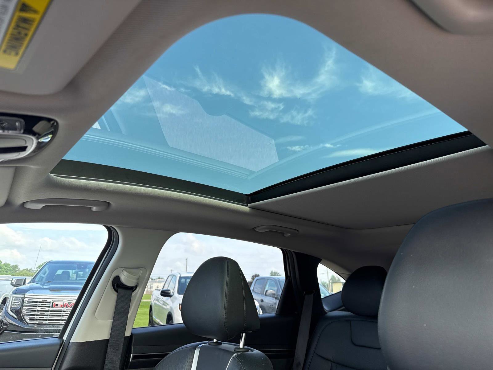 Used 2024 Hyundai Tucson Limited image 3