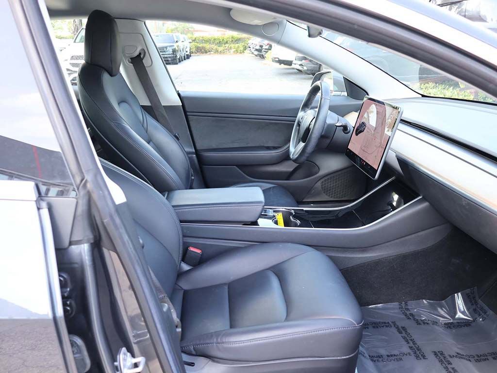 Used 2018 Tesla Model 3 Long Range AWD/4WD image 30