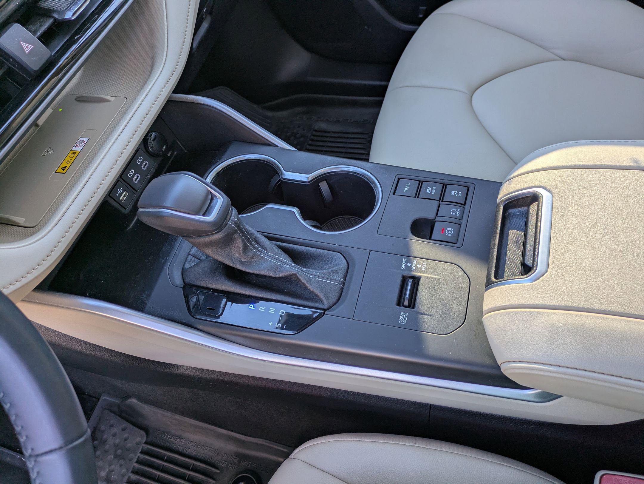 Used 2023 Toyota Highlander XLE image 13