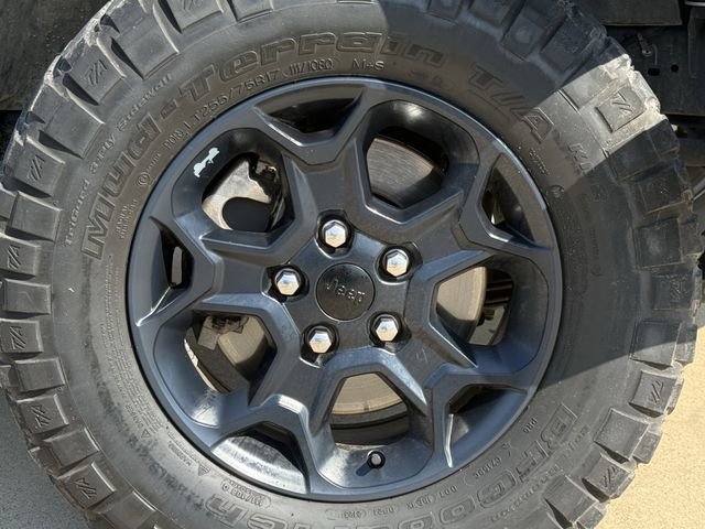 Used 2023 Jeep Gladiator Sport AWD/4WD image 10