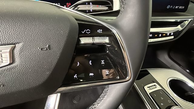 Used 2024 Cadillac Lyriq Tech RWD image 16