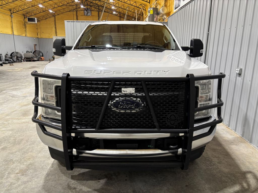 Used 2017 Ford F350 XL image 7