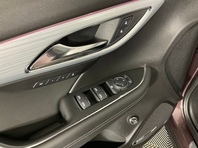 Used 2024 Buick Envision Avenir AWD/4WD image 28
