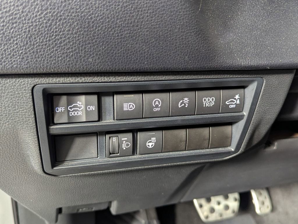 Used 2022 Toyota Tundra SR5 w/ TRD Off-Road Premium Package AWD/4WD image 15