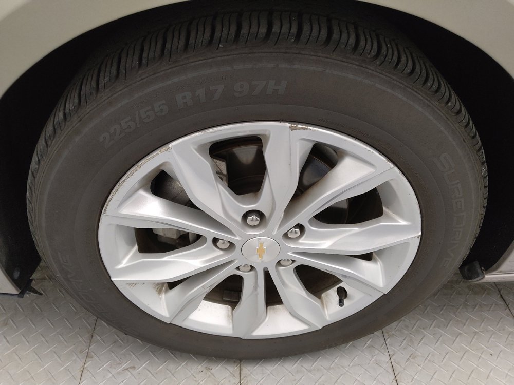 Used 2023 Chevrolet Malibu LT image 31