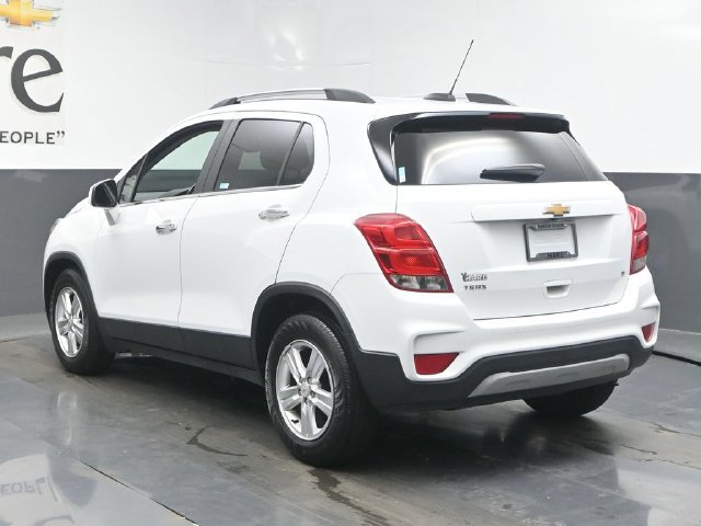 Used 2017 Chevrolet Trax LT w/ LT Convenience Package FWD image 41