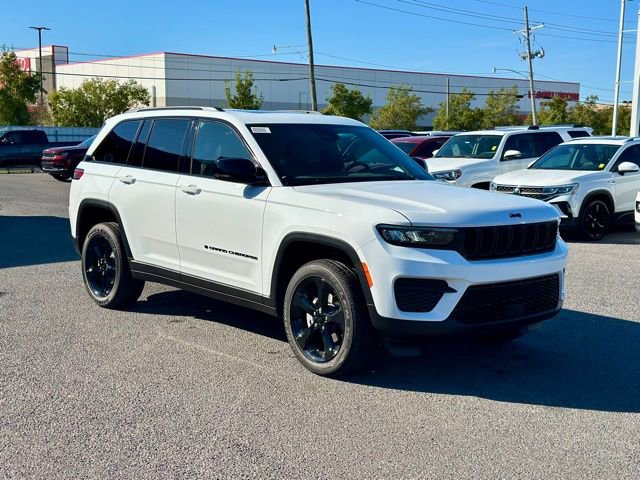 New 2025 Jeep Grand Cherokee Altitude