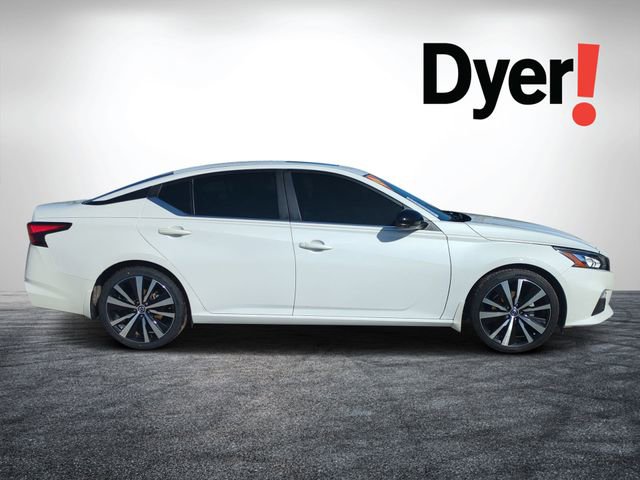 Used 2021 Nissan Altima 2.5 SR w/ SR Premium Package image 2