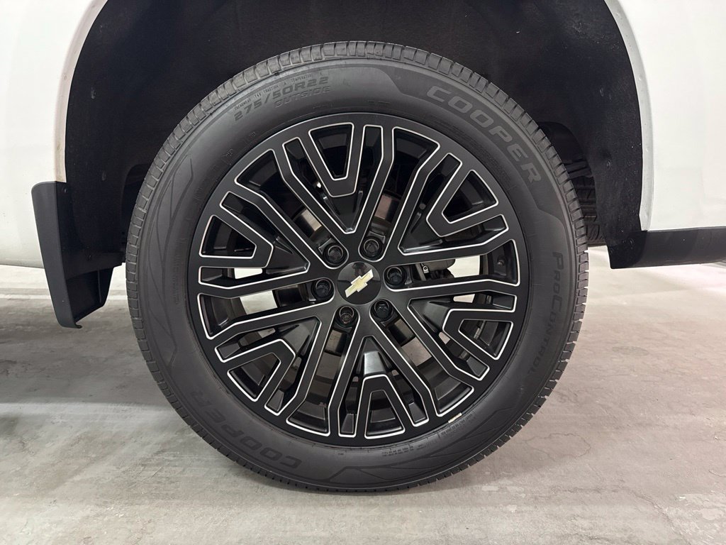Used 2020 Chevrolet Silverado 1500 LTZ w/ LTZ Plus Package AWD/4WD image 47