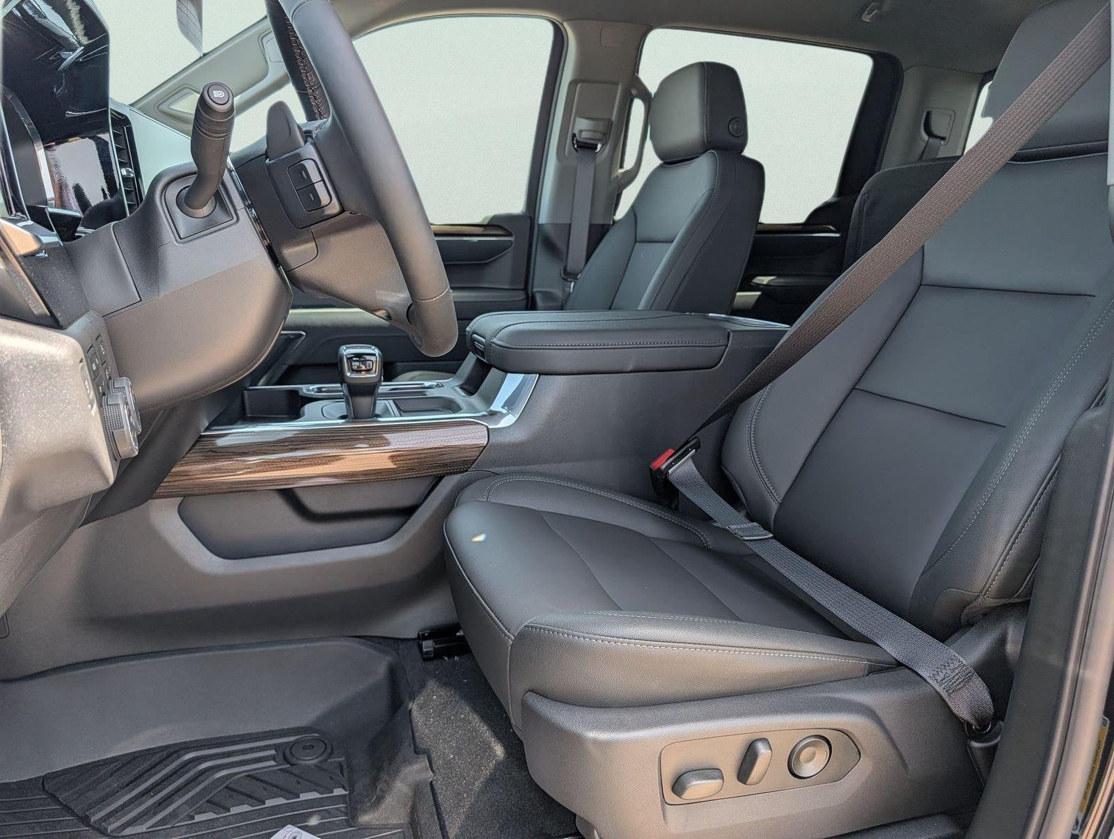 New 2026 Chevrolet Silverado 1500 LT w/ Z71 Off-Road Package AWD/4WD image 9