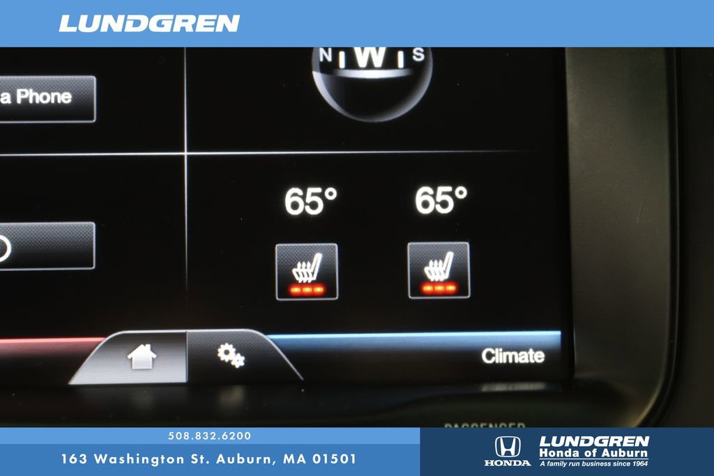 Used 2014 Ford Explorer XLT w/ Equipment Group 202A AWD/4WD image 22