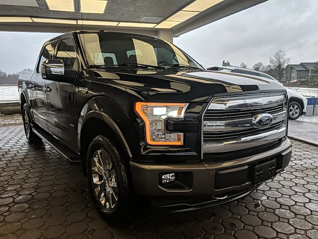 Used 2017 Ford F150 Lariat w/ Equipment Group 502A Luxury image 3