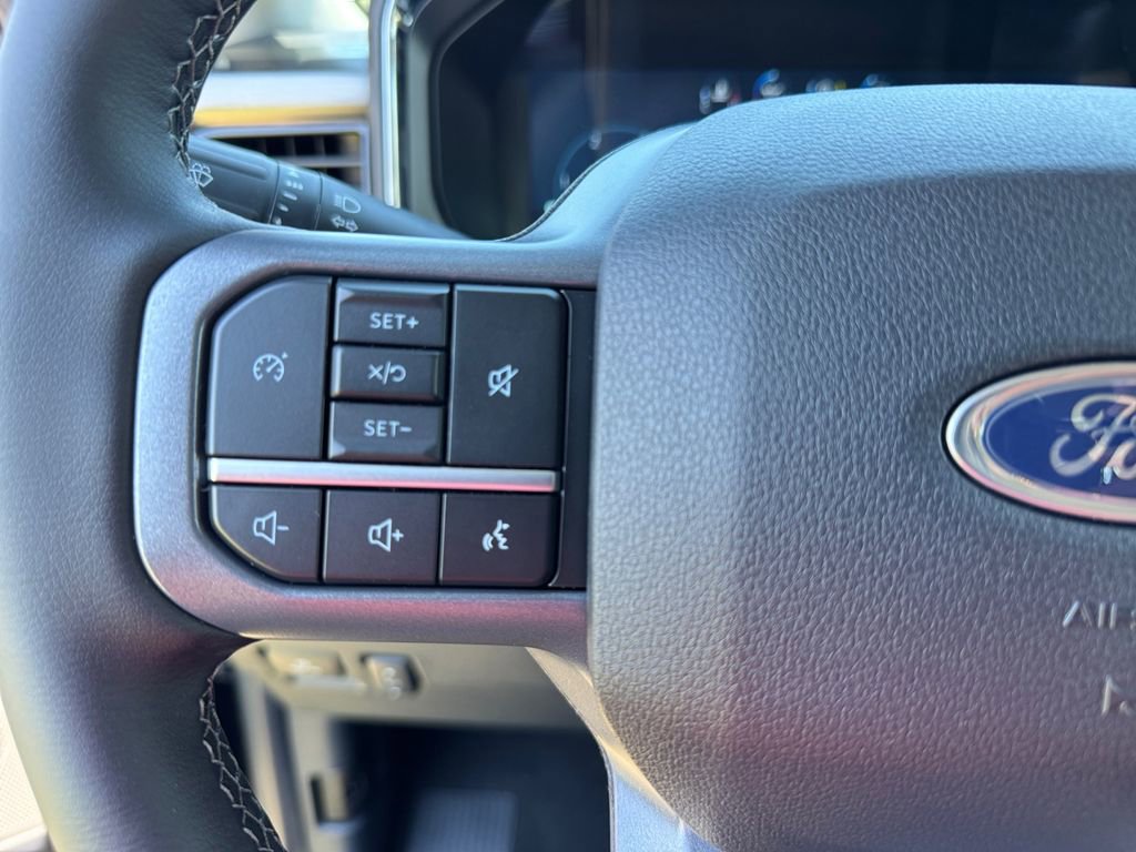 New 2026 Ford F250 Lariat image 24