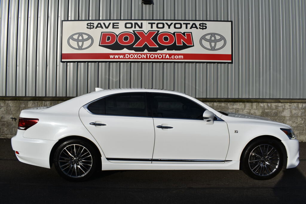 Used 2014 Lexus LS 460 AWD image 8