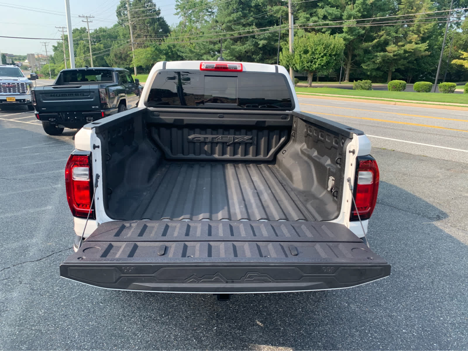 Used 2023 GMC Canyon AT4X AWD/4WD image 5