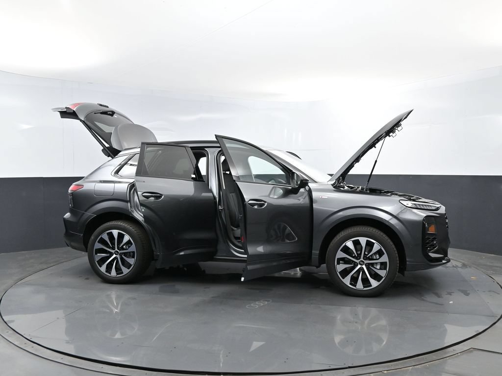 New 2026 Audi Q3 quattro 2.0T AWD/4WD image 30