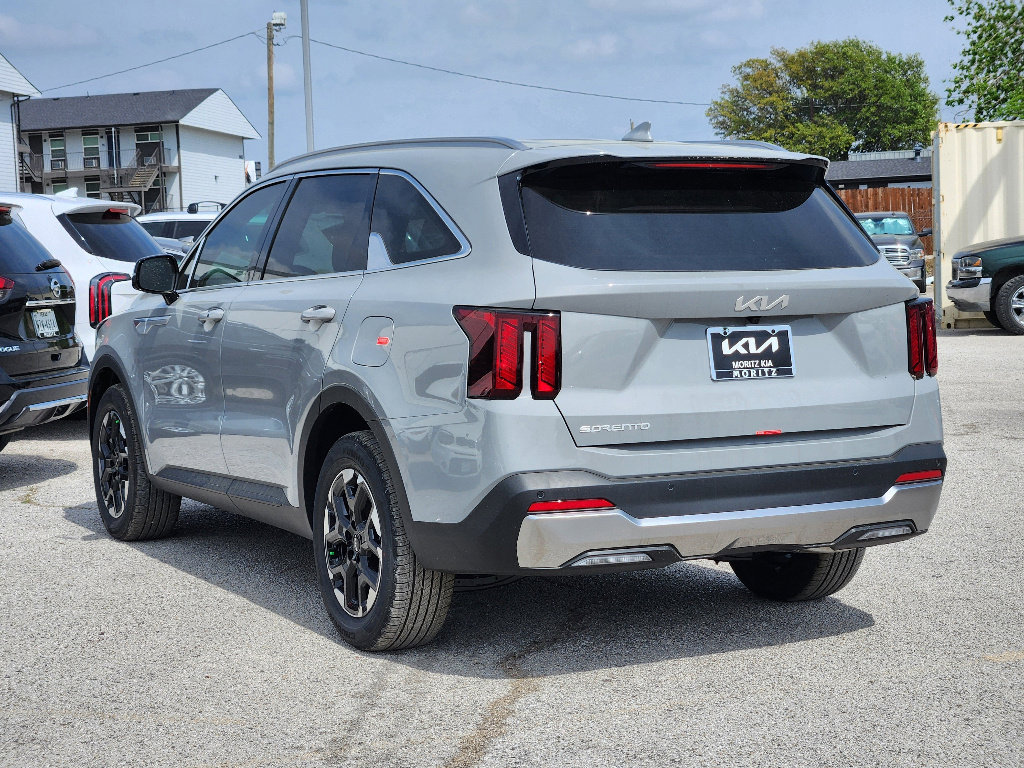 New 2026 Kia Sorento S image 3