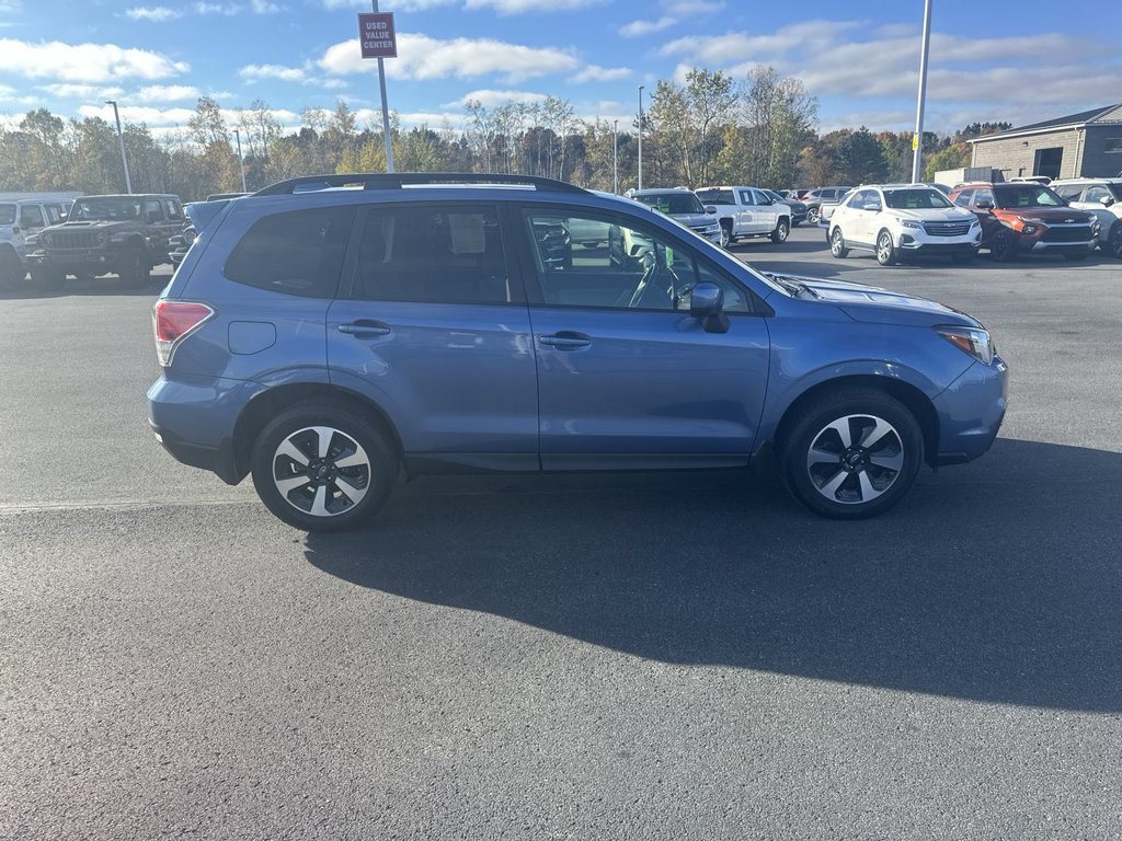 Used 2018 Subaru Forester 2.5i Premium w/ All-Weather Package AWD/4WD image 9