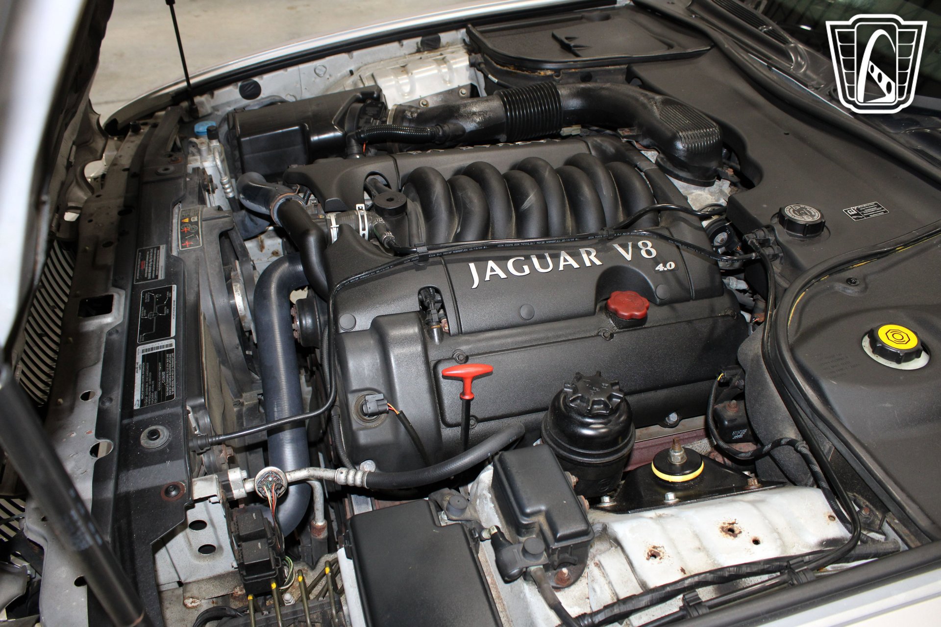 Used 2002 Jaguar XJ8 L Vanden Plas image 9