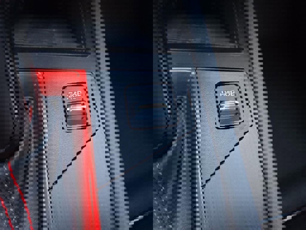 New 2026 Nissan Kicks SR w/ SR Premium Package image 12