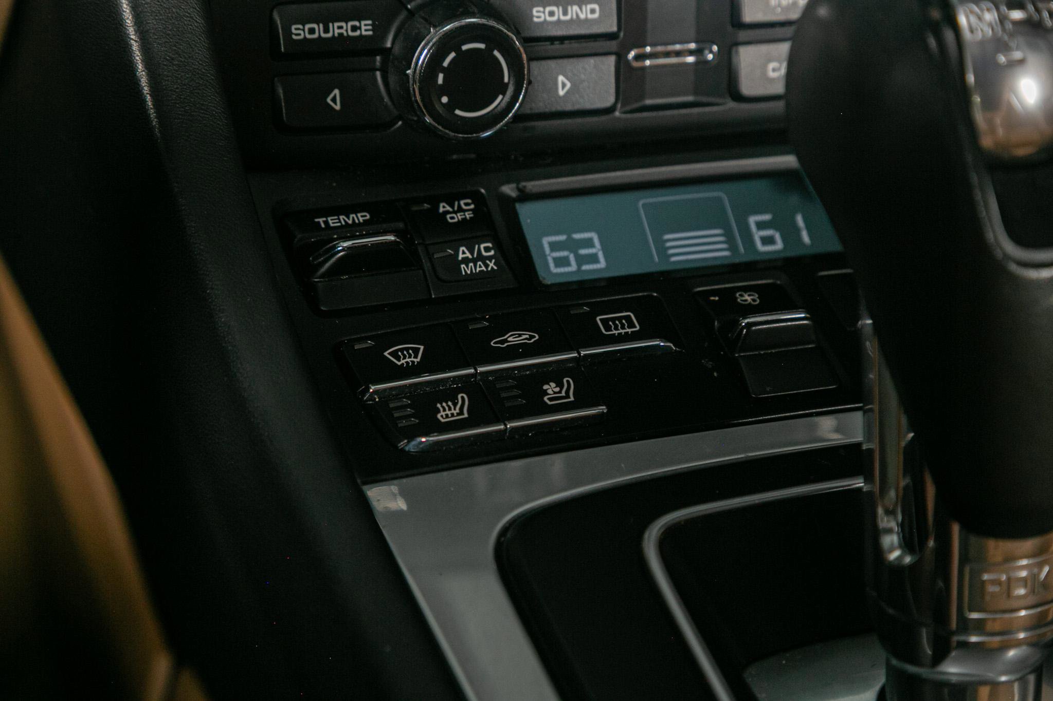 Used 2015 Porsche 911 Carrera S image 37