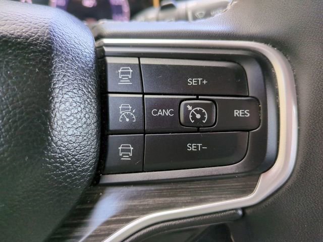 Used 2024 Jeep Wagoneer L Series II w/ Flexible Seating Group AWD/4WD image 26