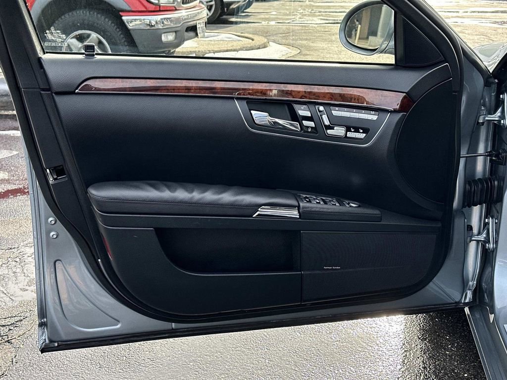 Used 2008 Mercedes-Benz S 550 image 21