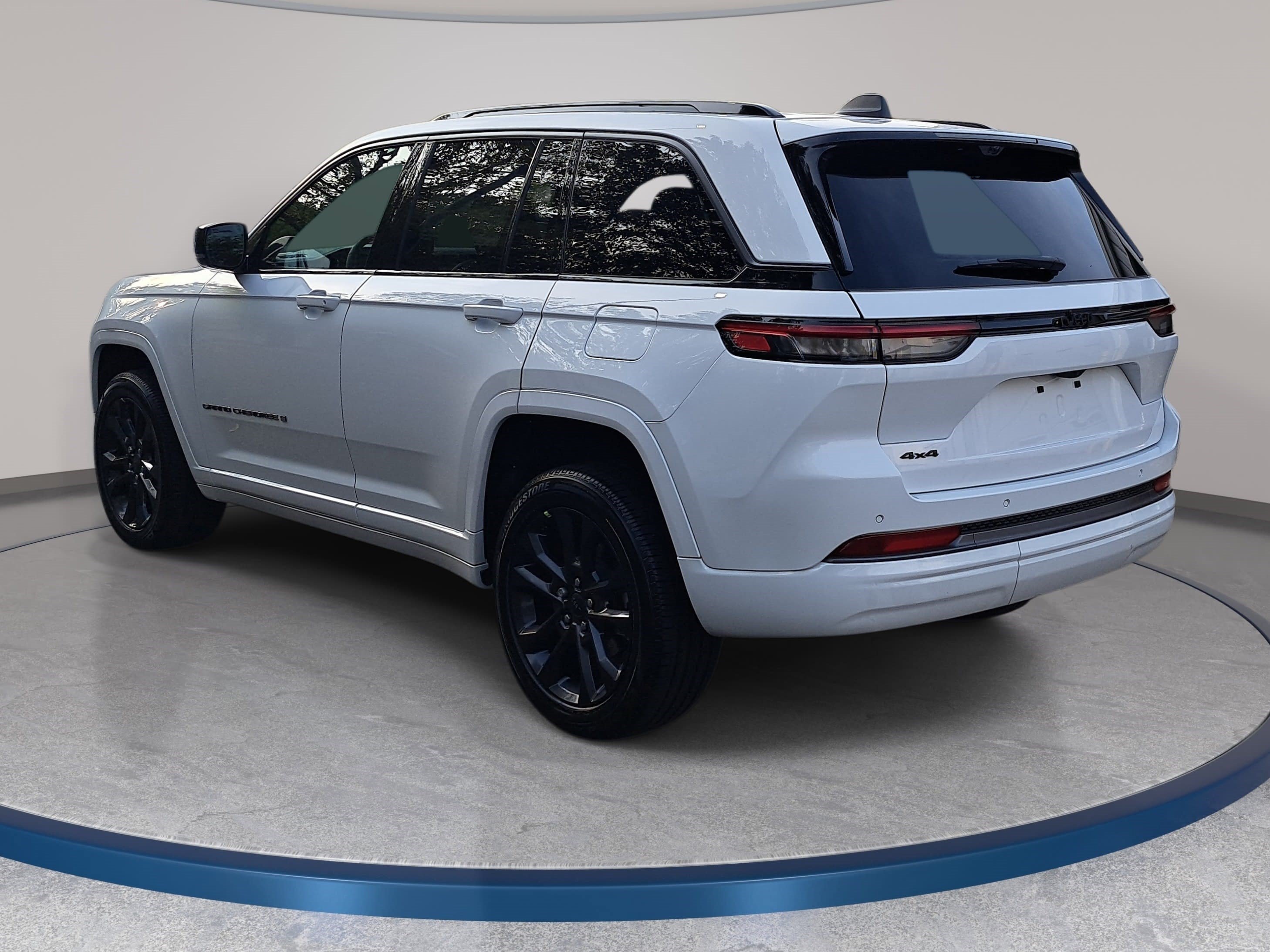 New 2026 Jeep Grand Cherokee Limited Reserve AWD/4WD image 7