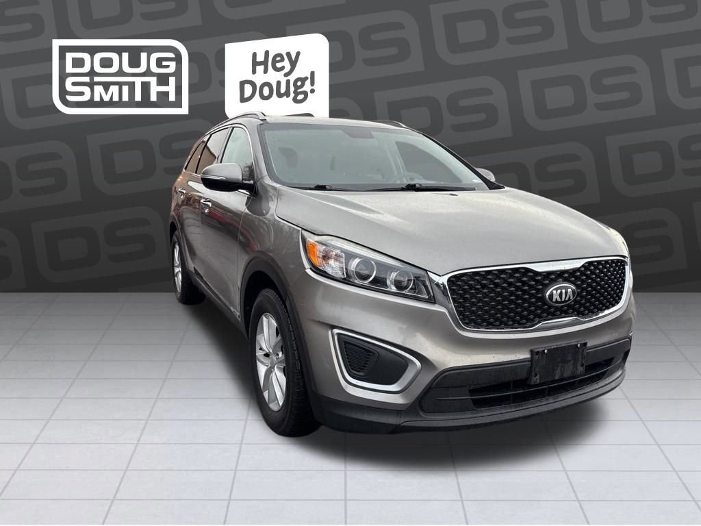 Used 2016 Kia Sorento LX image 7