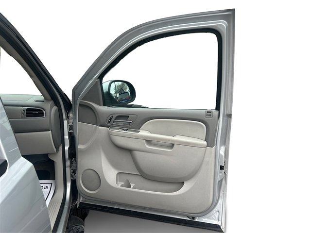 Used 2013 Chevrolet Tahoe LT AWD/4WD image 29