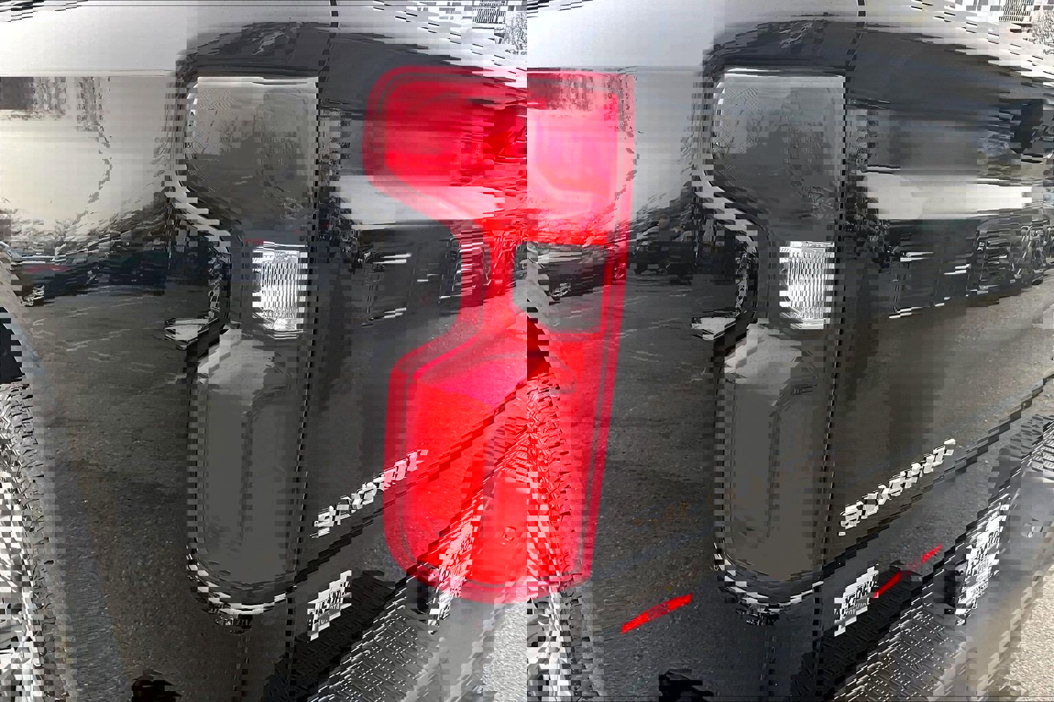 Used 2024 Chevrolet Silverado 1500 High Country w/ Z71 Off-Road Package image 27