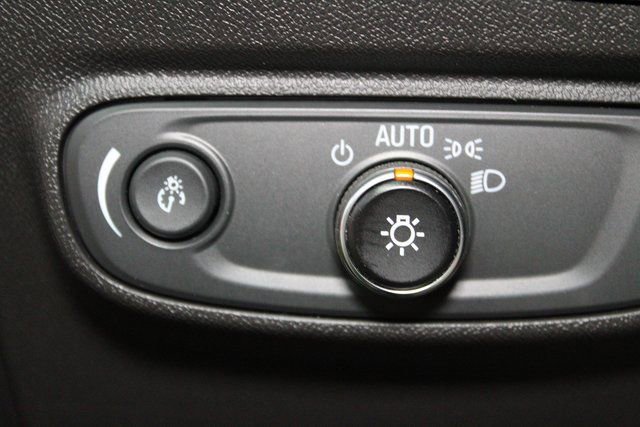 Used 2021 Chevrolet Equinox LT w/ LPO, Floor Liner Package image 19