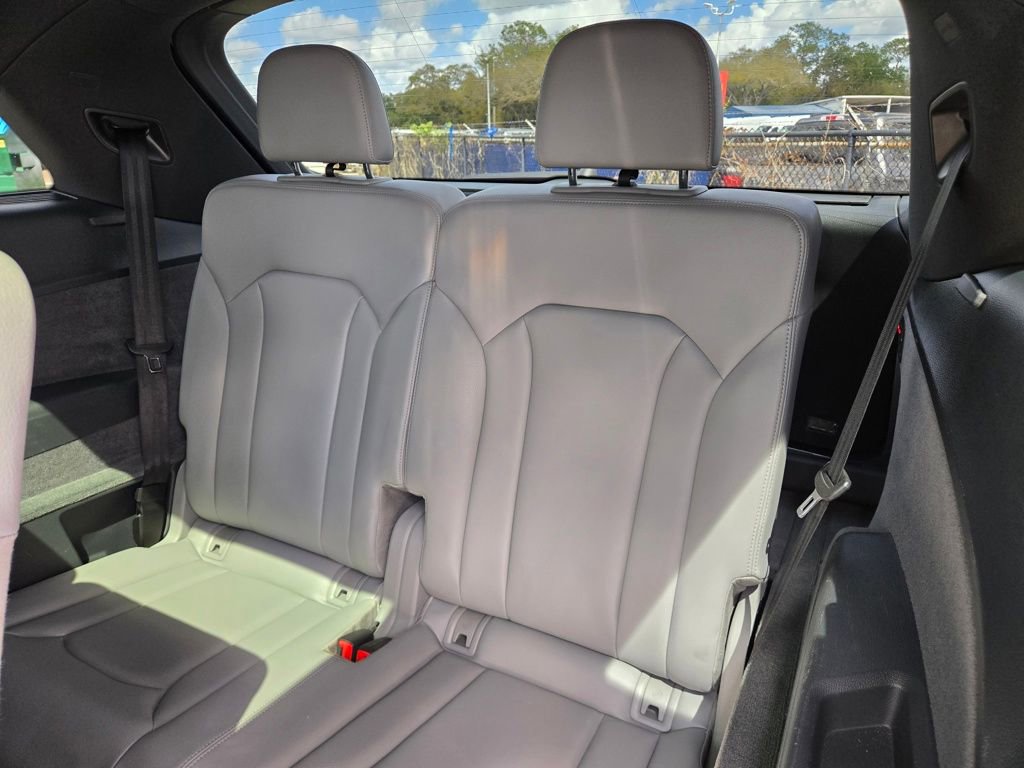Used 2018 Audi Q7 3.0T AWD/4WD image 40