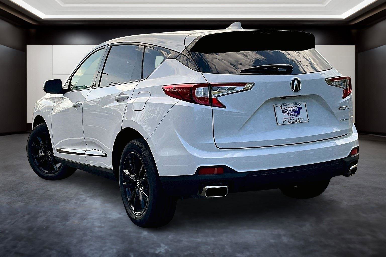 New 2025 Acura RDX SH-AWD image 3