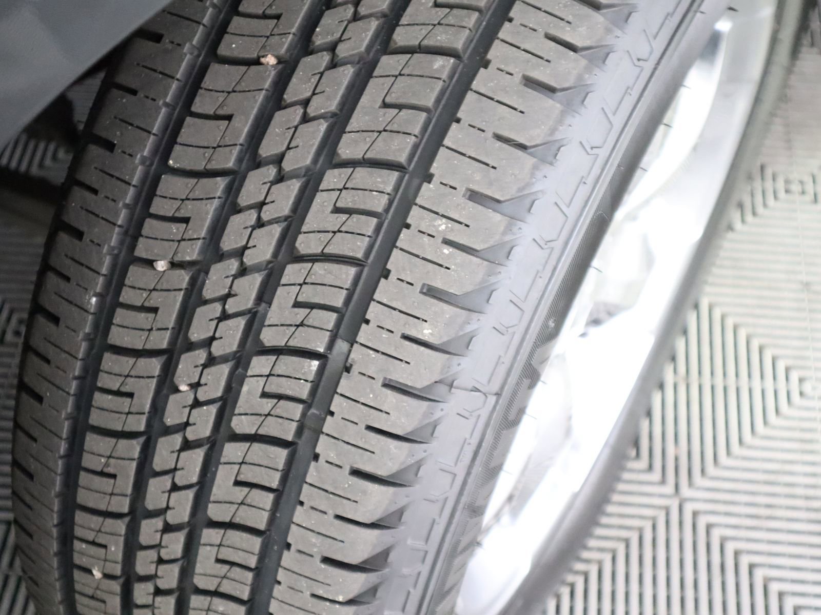 Used 2016 GMC Yukon XL SLE w/ HD Trailering Package image 20