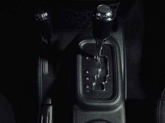 Used 2018 Jeep Wrangler Sport image 25