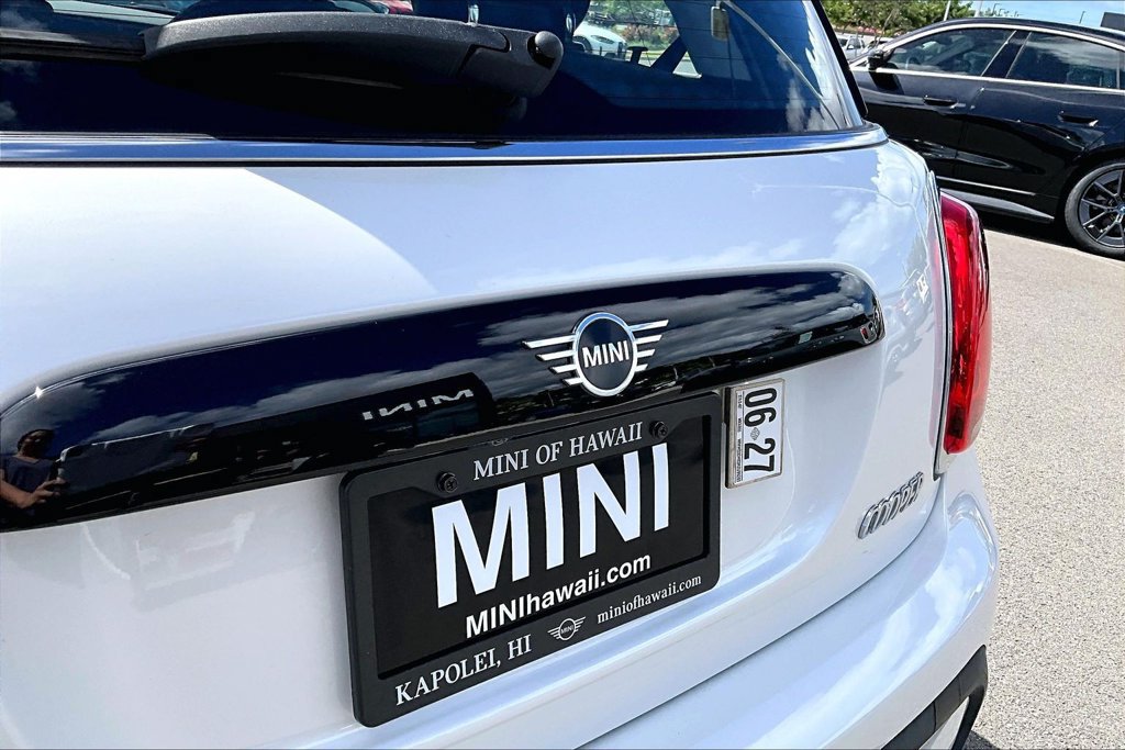 Used 2024 MINI Cooper 2-Door Hardtop FWD image 31